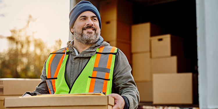 You are currently viewing What Is Cross-Docking? (The Benefits and What to Do)